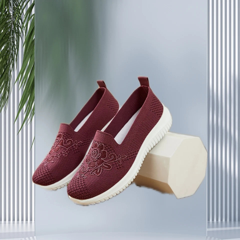 Women’s Breathable Hollow Flat Shoes