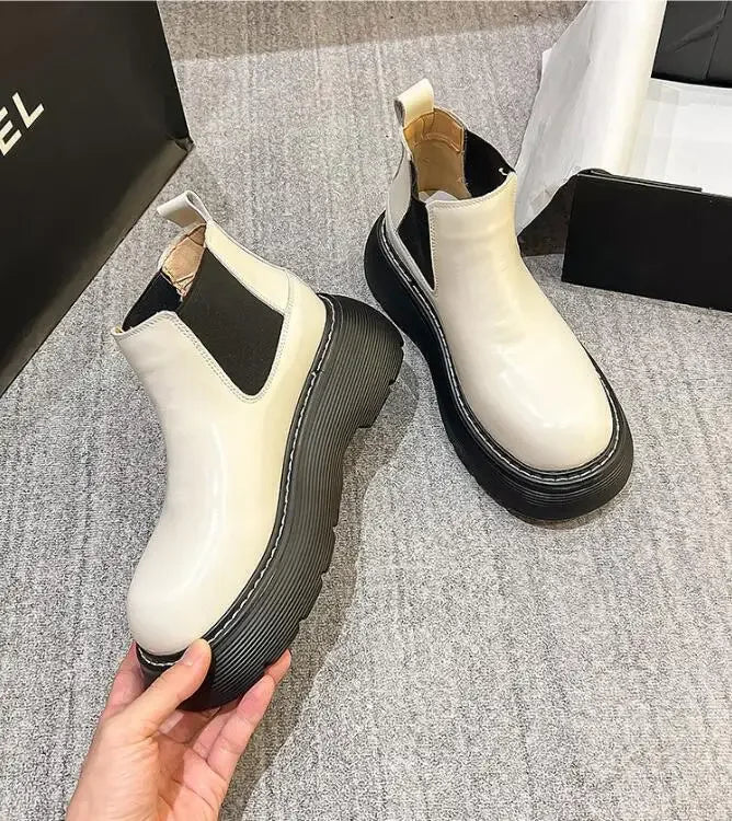 Women's Chelsea Boots