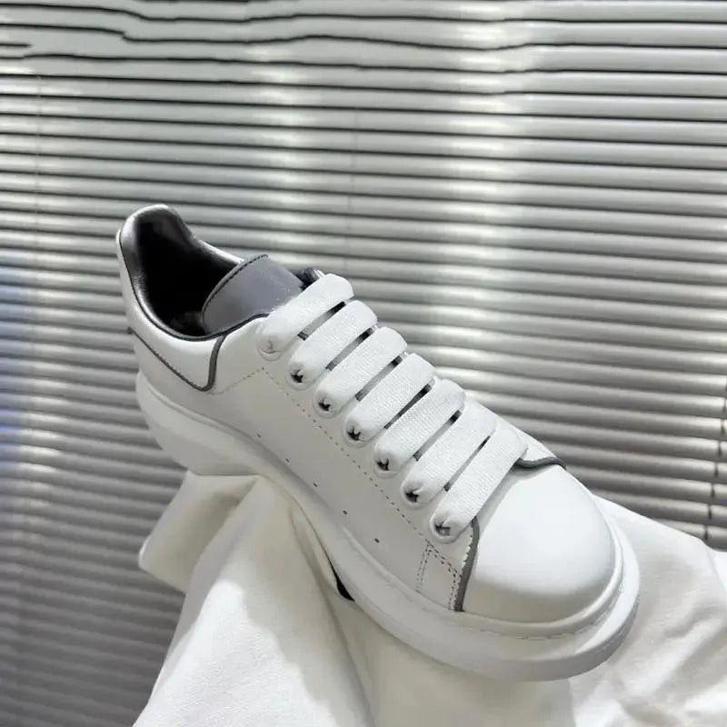Women’s Elegant Flats White Skateboard Sneakers