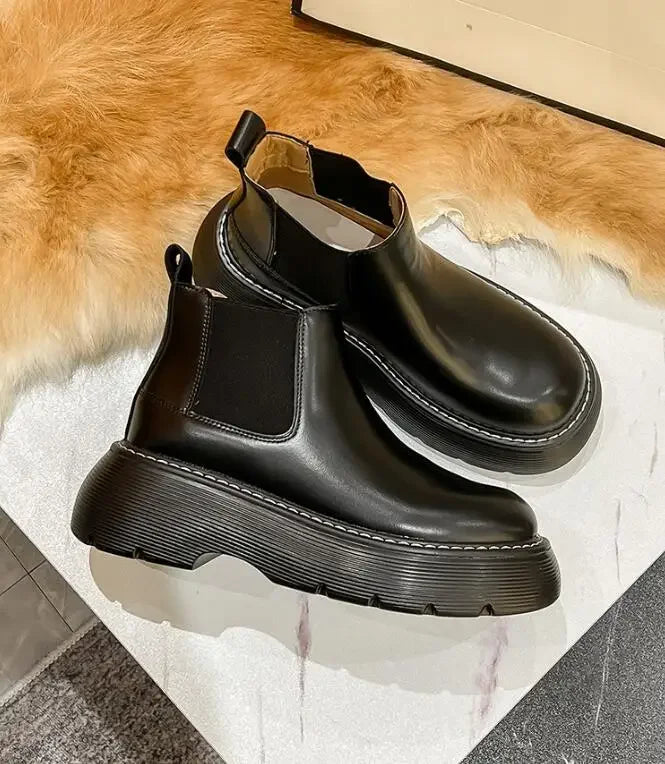 Women's Chelsea Boots