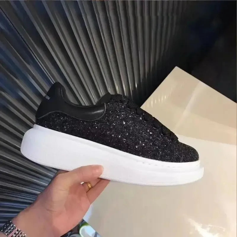 Women’s Elegant Flats White Skateboard Sneakers