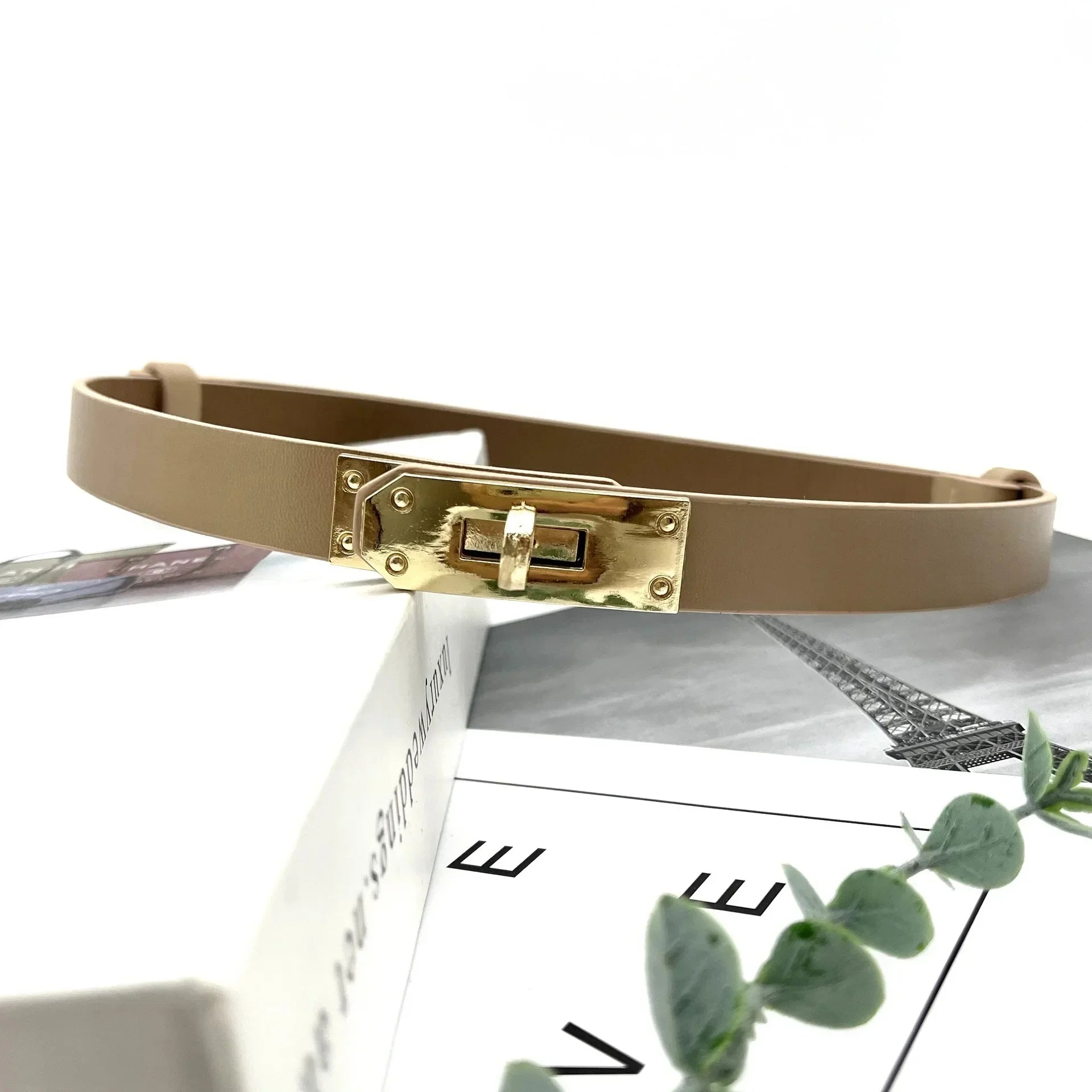 Women’s Adjustable Lock Buckle Waist Belt