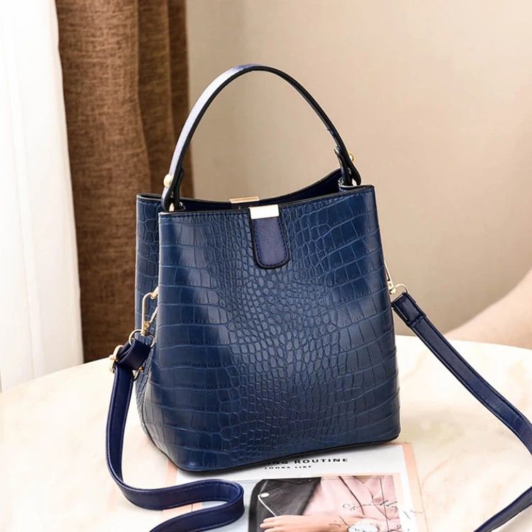 Crocodile Pattern Leather Bag