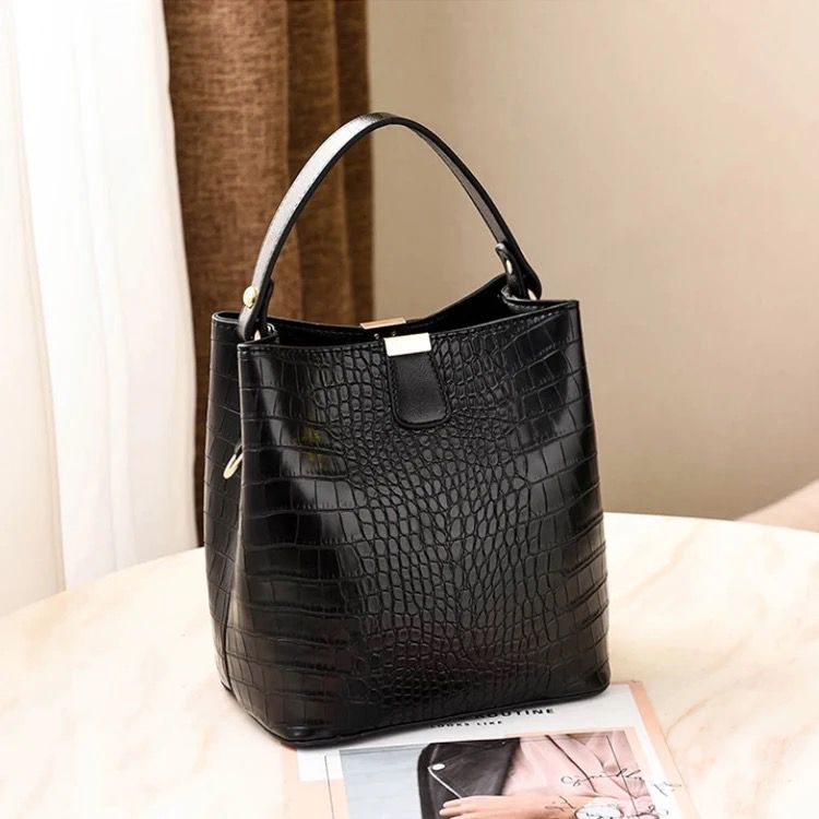 Crocodile Pattern Leather Bag